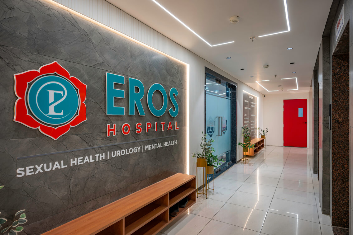 Outdoor Facilities with Lift & Emergency Entrance - EROS Hospital